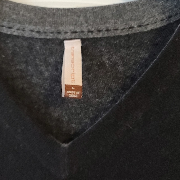 Transcript Sweater 100% Cashmere V neck - Picture 3 of 7